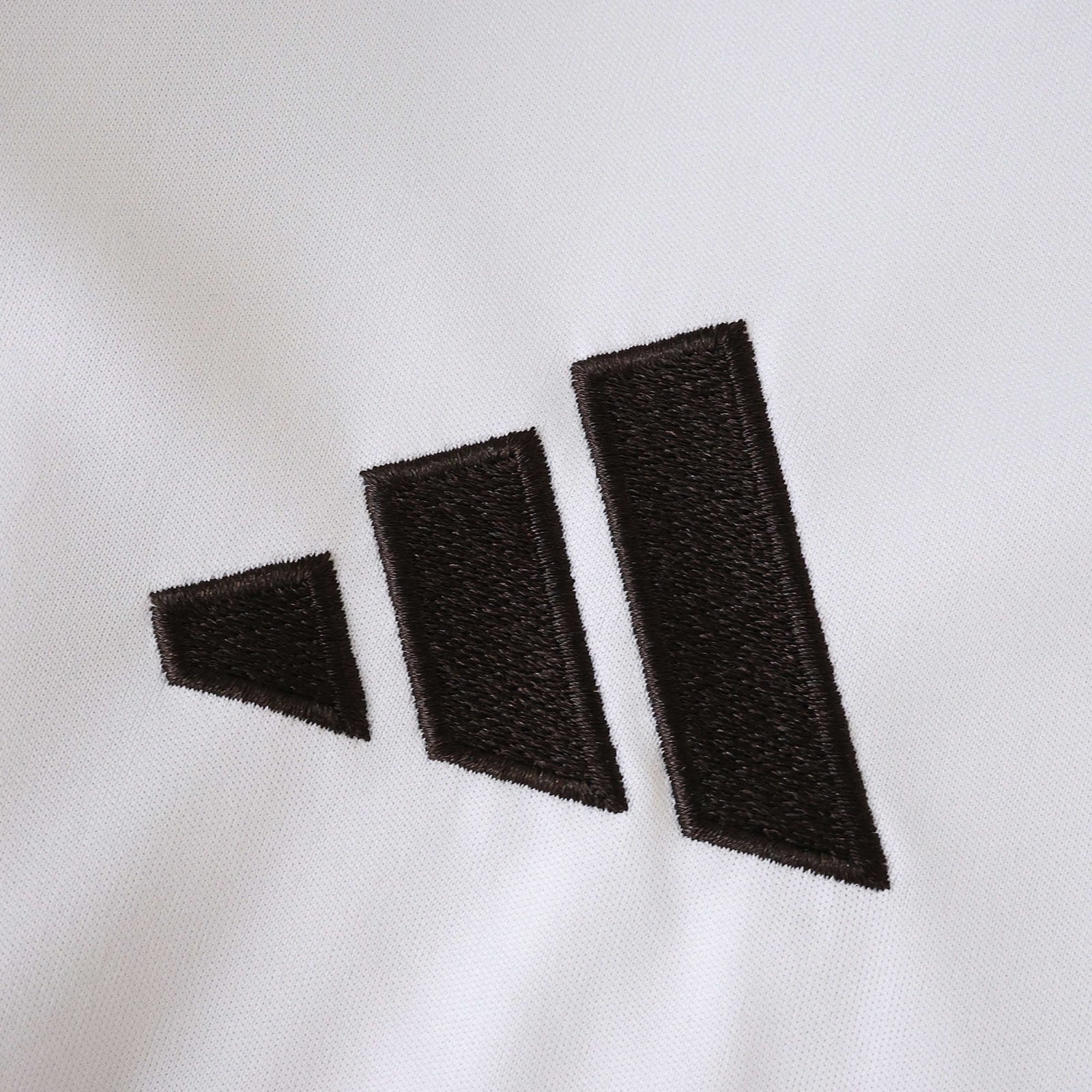 Real Madrid I - 2025/26 (Manga Longa) - Imagem 3